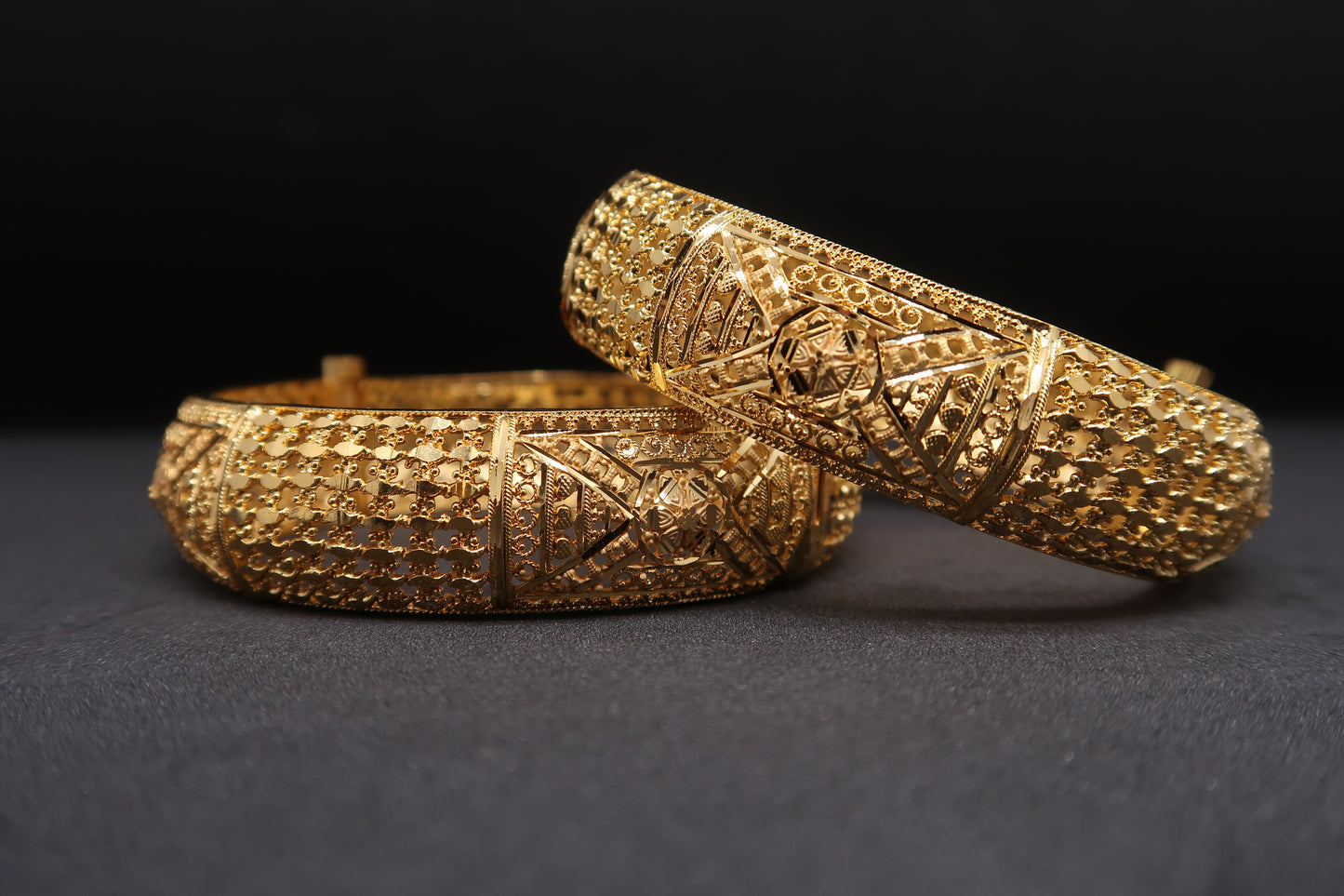 Regal Filigree Gold Kada