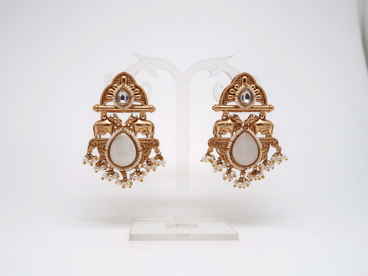 Rajsi Gajmukhi Earrings