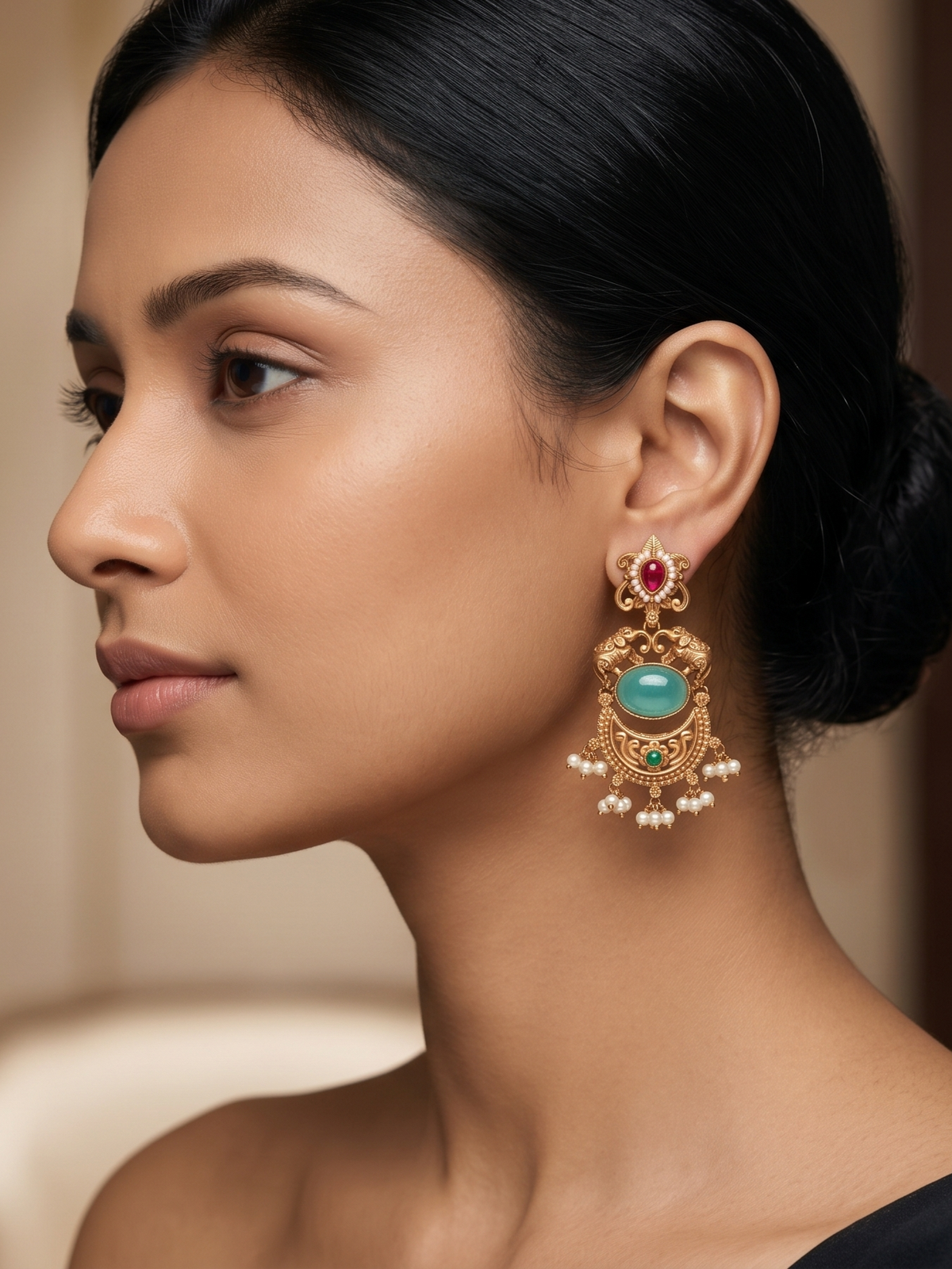 Rajsi Gajmukhi Earrings