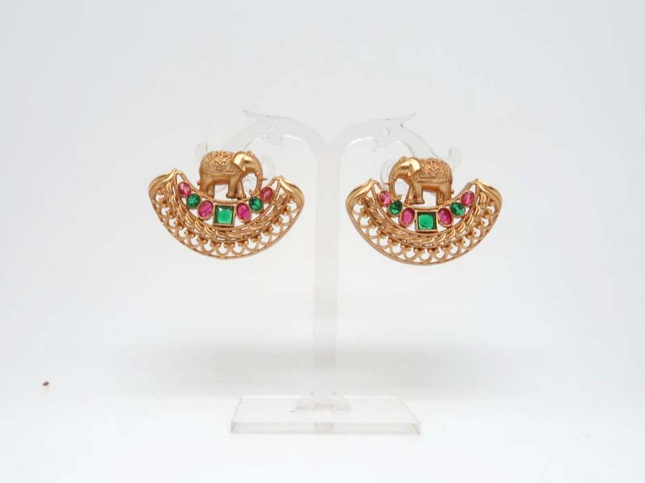 Rajsi Gajraaj Studs