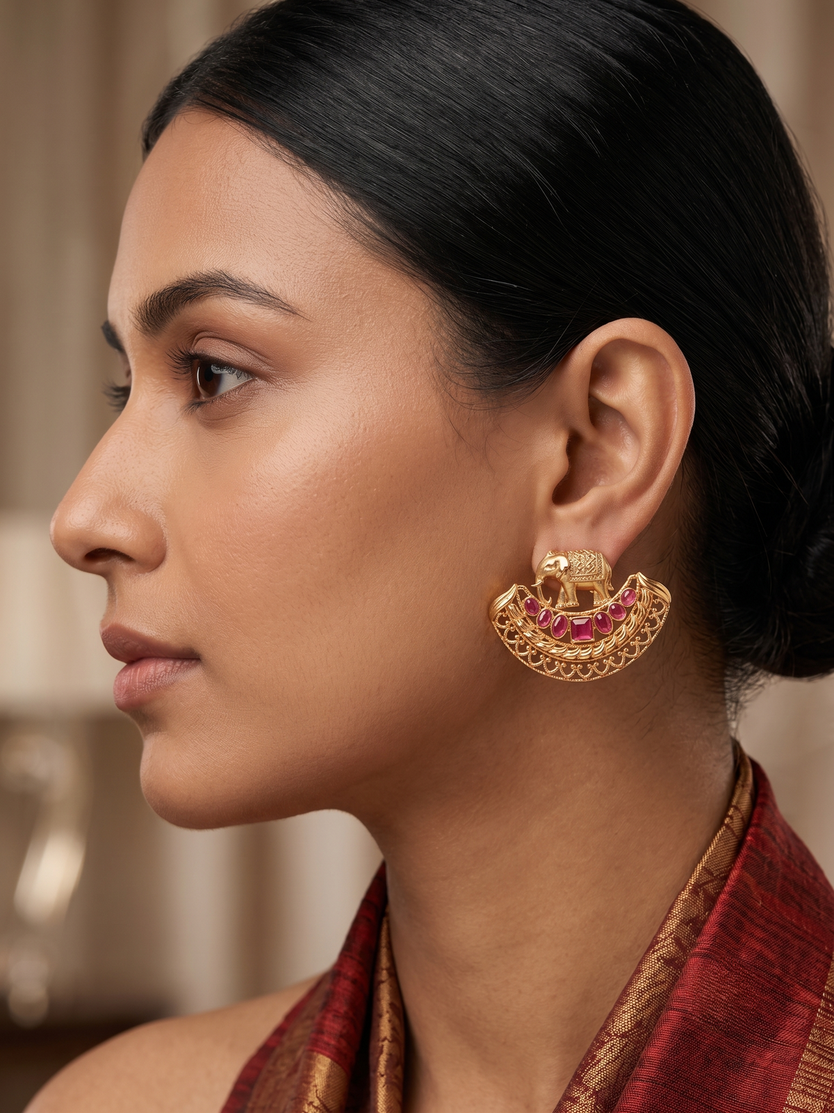 Rajsi Gajmala Studs