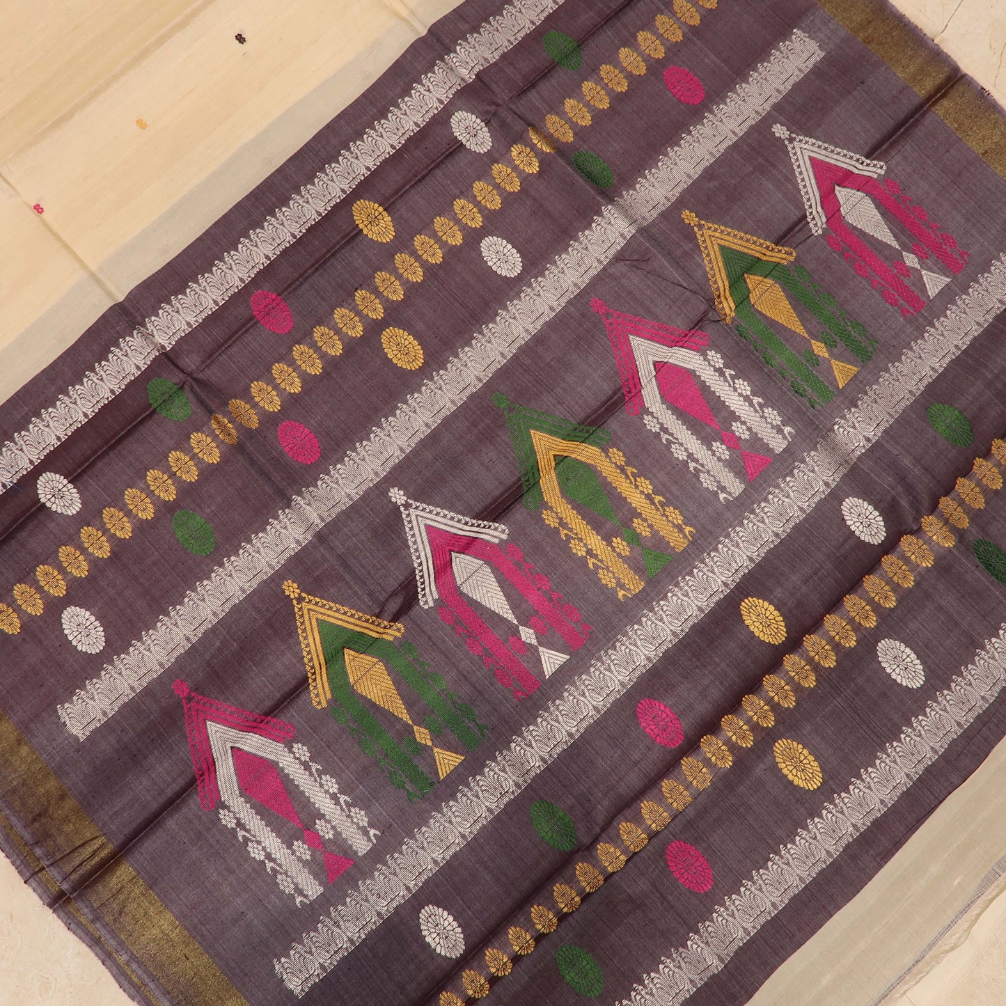 Dolabedi Tussar Silk Saree