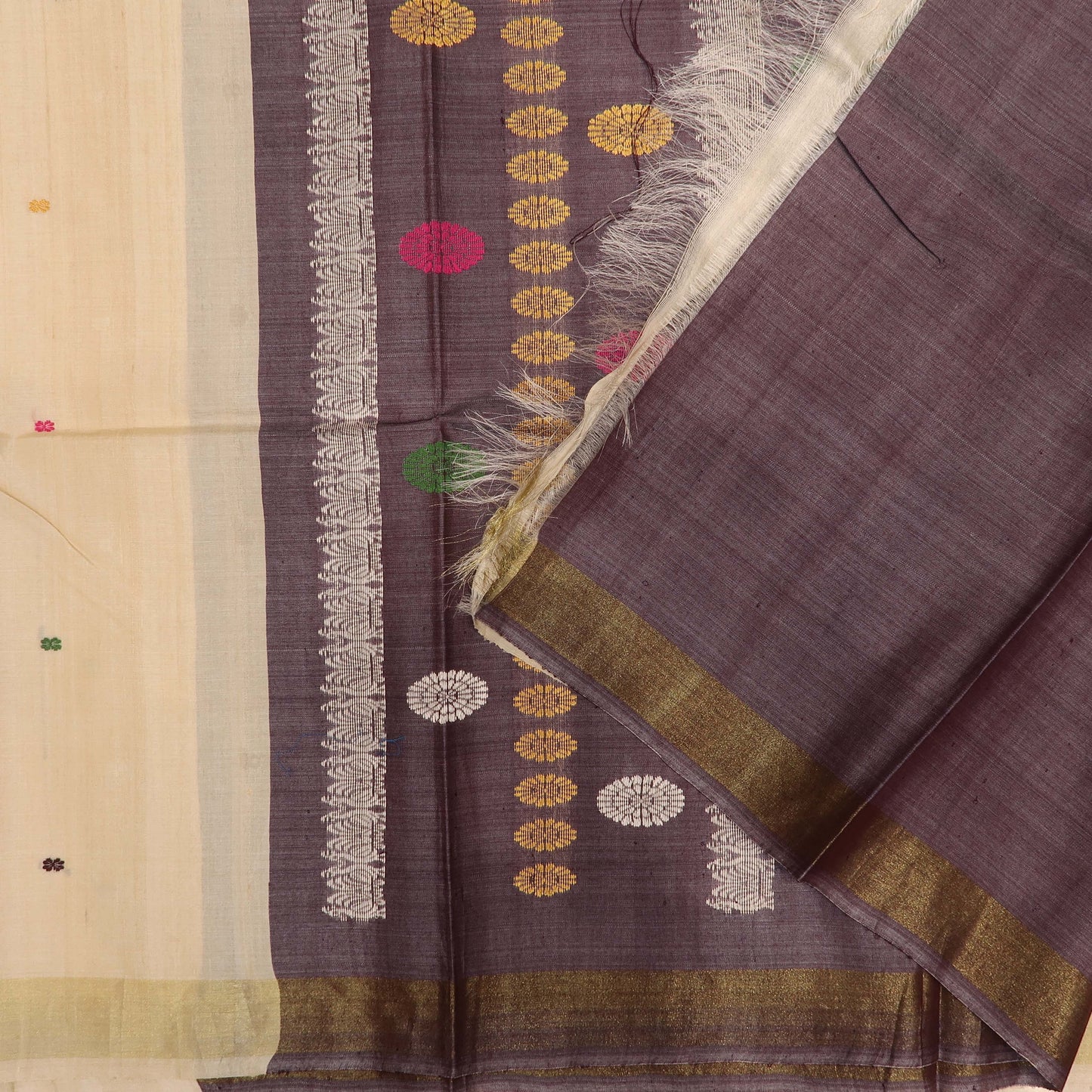 Dolabedi Tussar Silk Saree